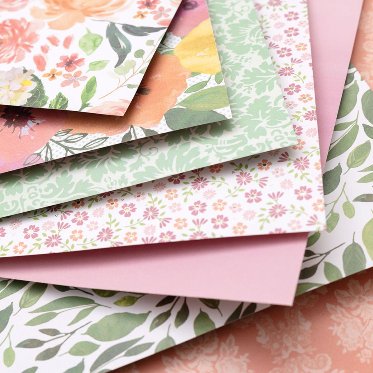 Wildflowers Gold Foil Cardstock 12" / Block de Cartulina Flores Salvajes Papel DCWV