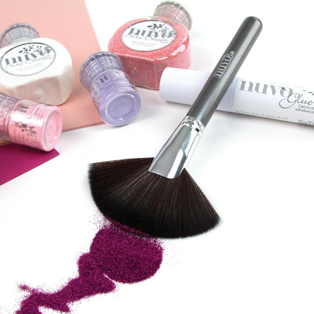 Surface Sweep Brush / Brocha de Abanico de 4" Pinceles y Brochas Nuvo