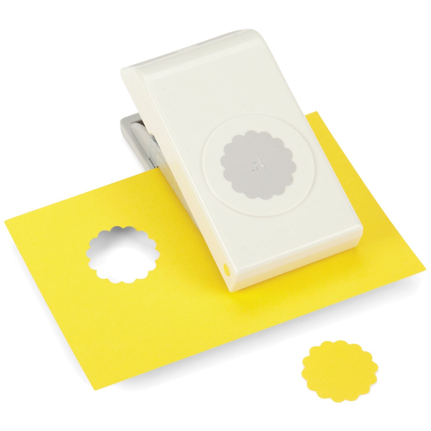 Slim Punch Scalloped Circle 1 1/4" / Perforadora de Círculo de Escalopa 3.17 cm Perforadoras Ek Success