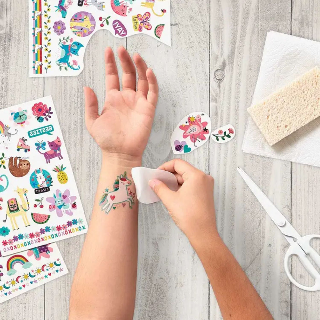 Magic Tattoo / Papel Tatuajes Temporales Angie Guerra Acetato y Especializados Angie Guerra