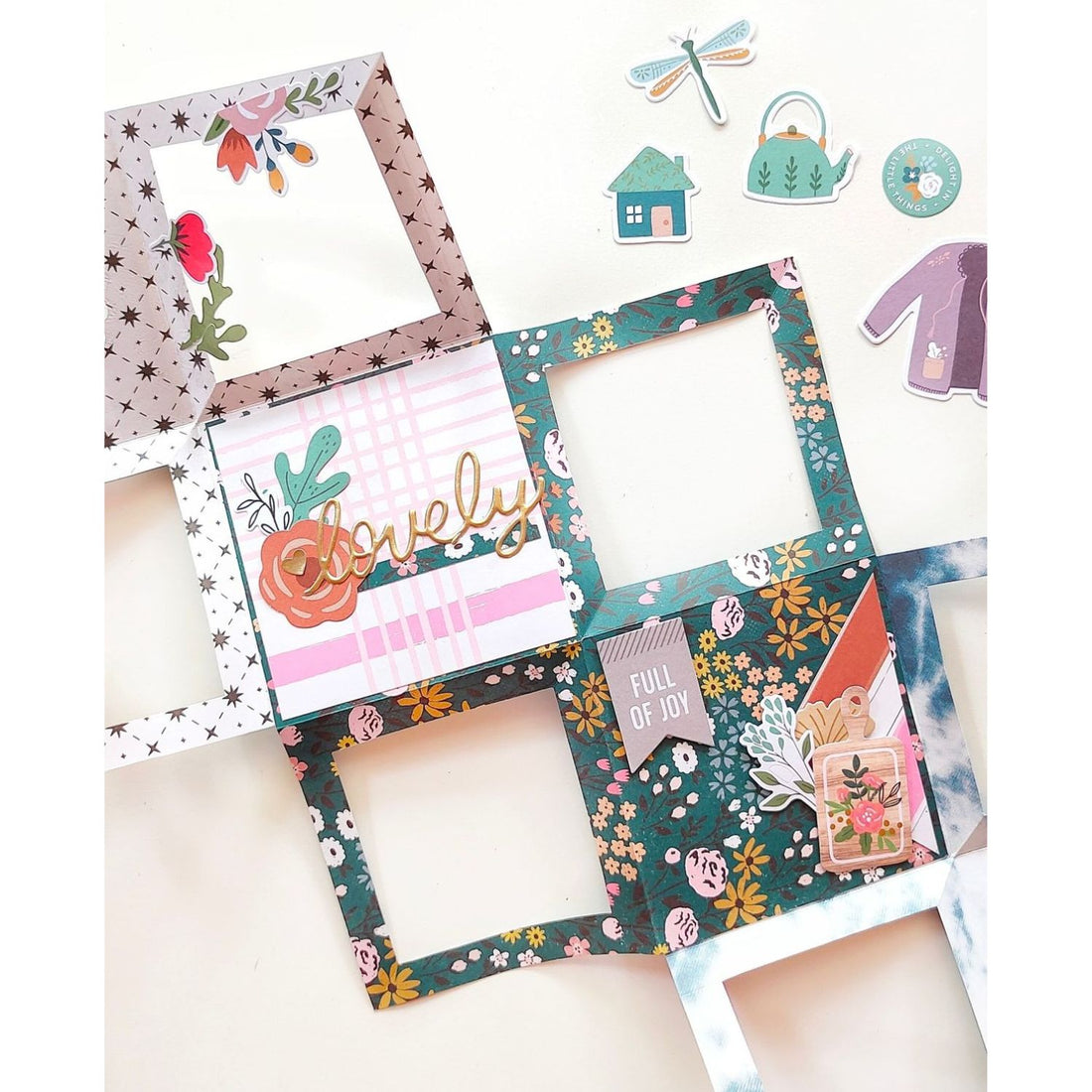 Floral Paradise Cardstock Stack 12" / Paquete Cartulina Floral Con Foil Dorado Papel DCWV