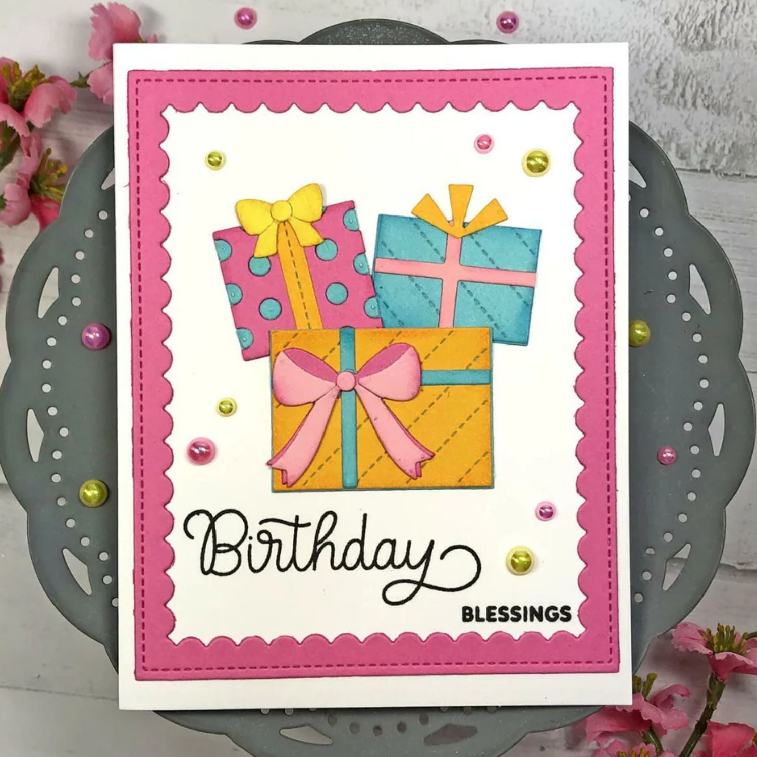 Set de Suajes o Troqueles de Regalos con Moños Dados de Corte / Suajes / Troqueles Hobbees