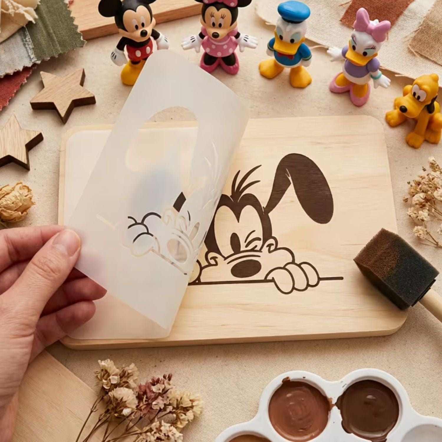 Set Stencils Pandilla Disney Peekaboo Esténciles / Plantillas Hobbees