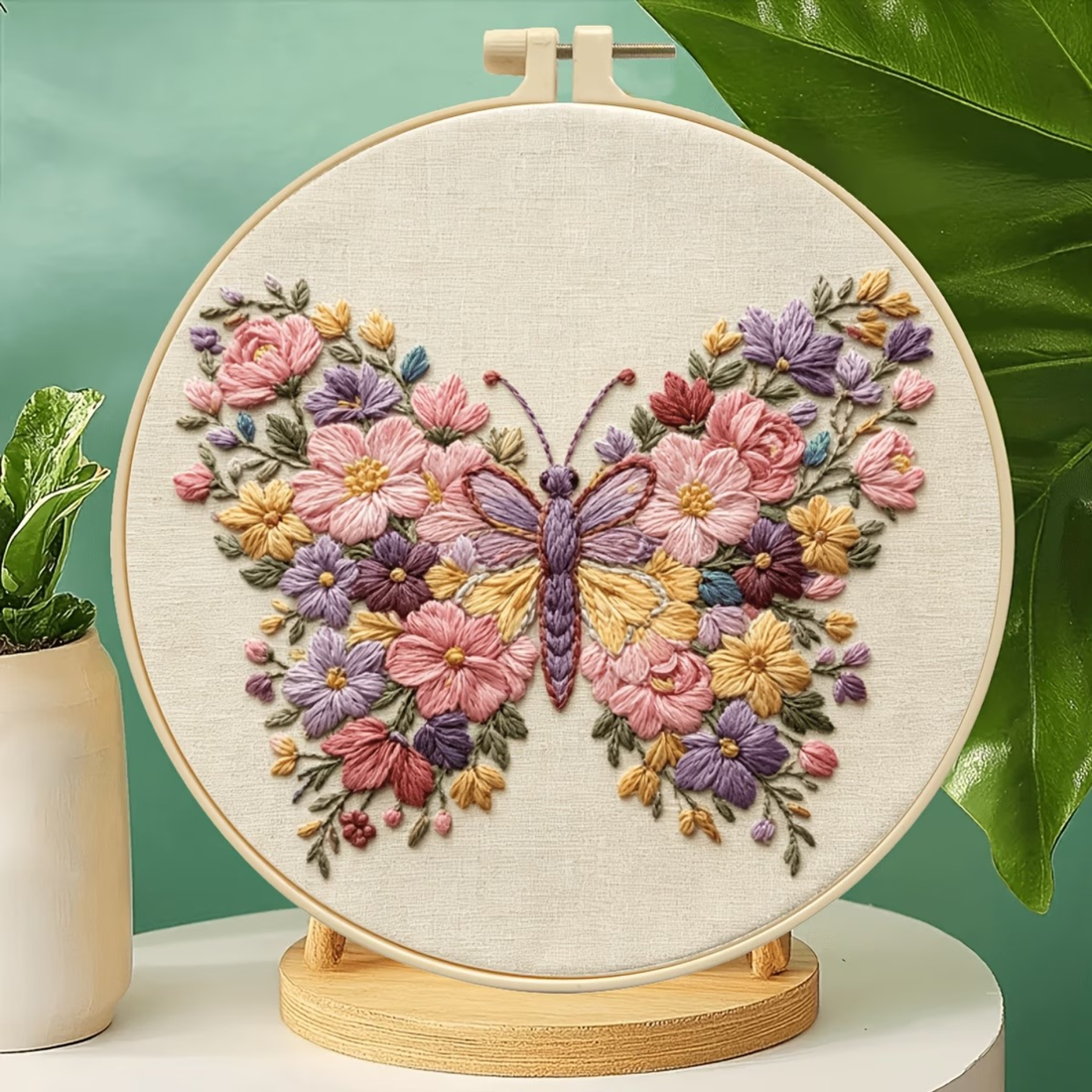 Kit Bordado Flourishing Flowers and Butterflies Embroidery Kit 20cm