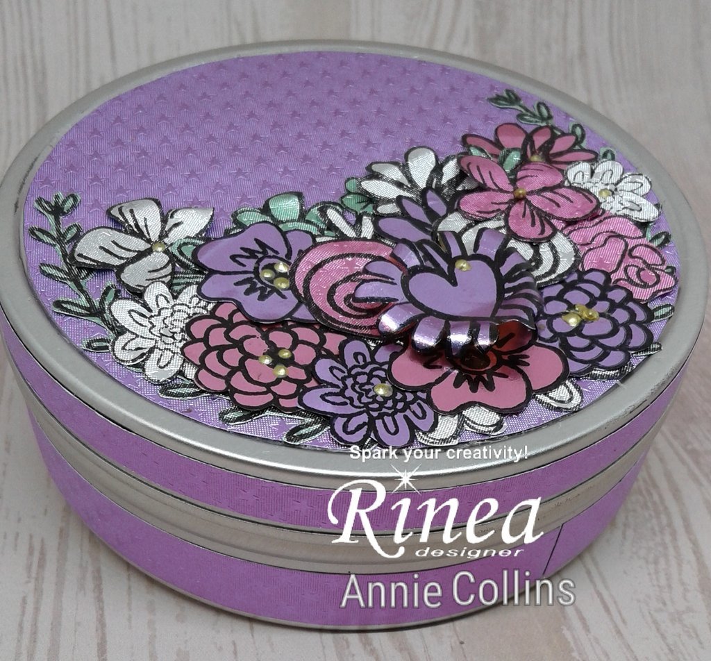 Princess Foiled Papers 6"x12" / 12 Hojas de Papel Tipo Alumino Doble Cara Princesas Papel Rinea