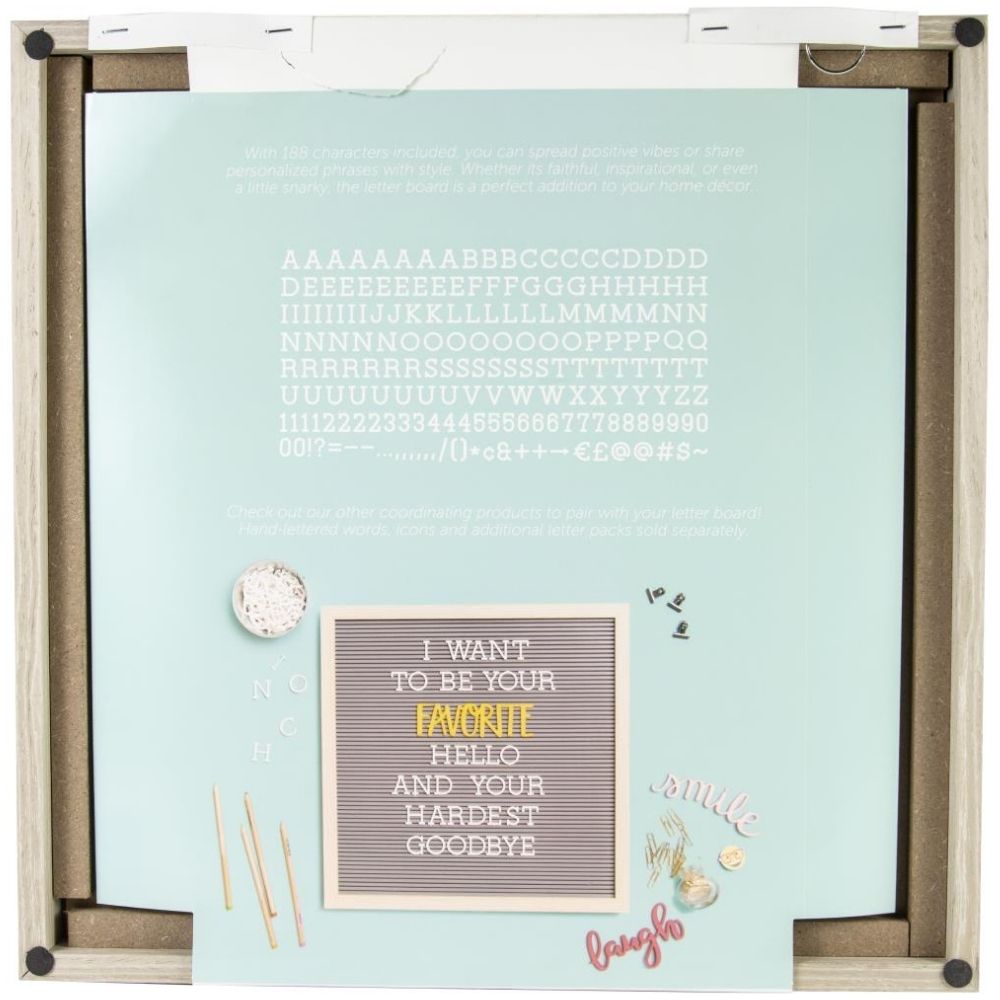 Framed Letterboard with Letters / Tablero de Mensajes 