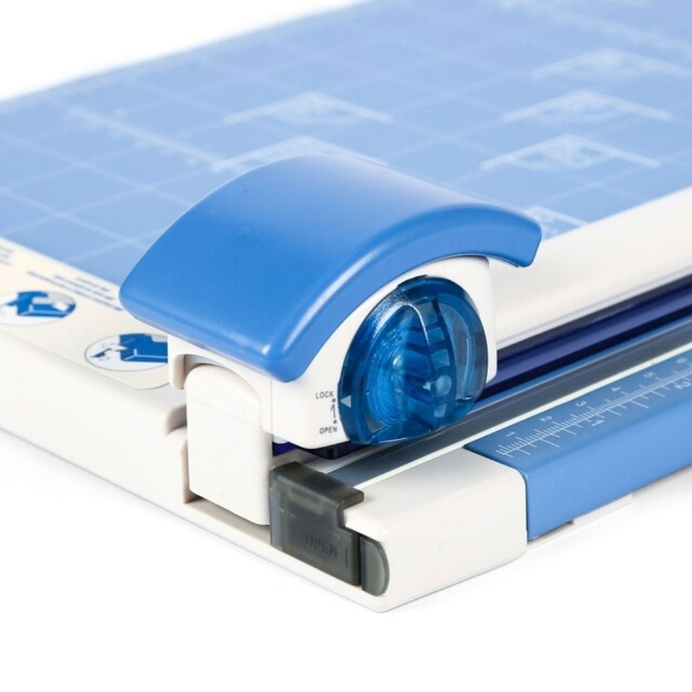 12 in Professional Rotary Trimmer / Cortadora con Navaja Rotatoria Descontinuado Carl