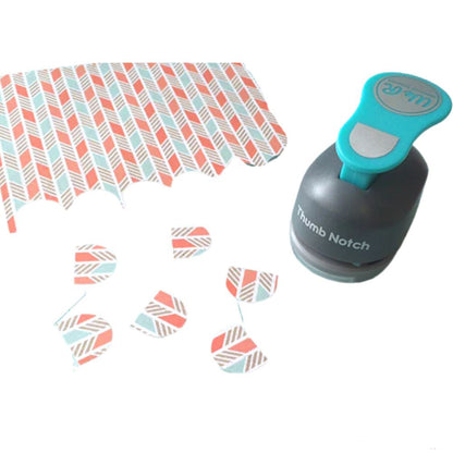 Thumb Notch Punch / Perforadora para Hacer Muescas Perforadoras We R Memory Keepers