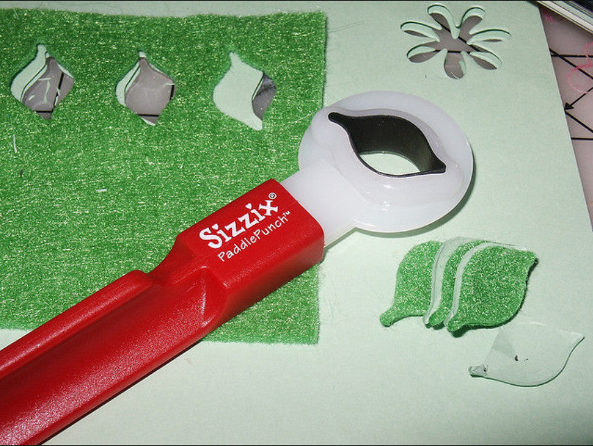 Paddle Punch Ice Cream Cone / Perforadora de Golpe Cono de Helado Descontinuado Sizzix