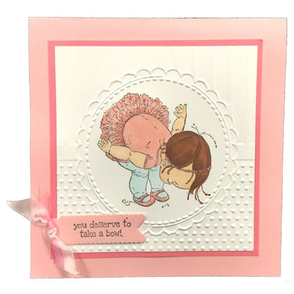 Circle Frame Embossing Folder / Folder de Grabado de Marco Círculo Escalopado Descontinuado C Gull