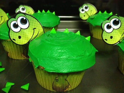 Cupcake Decorating Kit Makes / Kit de Decoracion de Cupcake de Dinosaurios Descontinuado Wilton