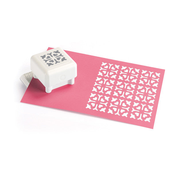 All Over the Page Blooming Hearts / Perforadora Para Toda la Hoja Descontinuado Martha Stewart